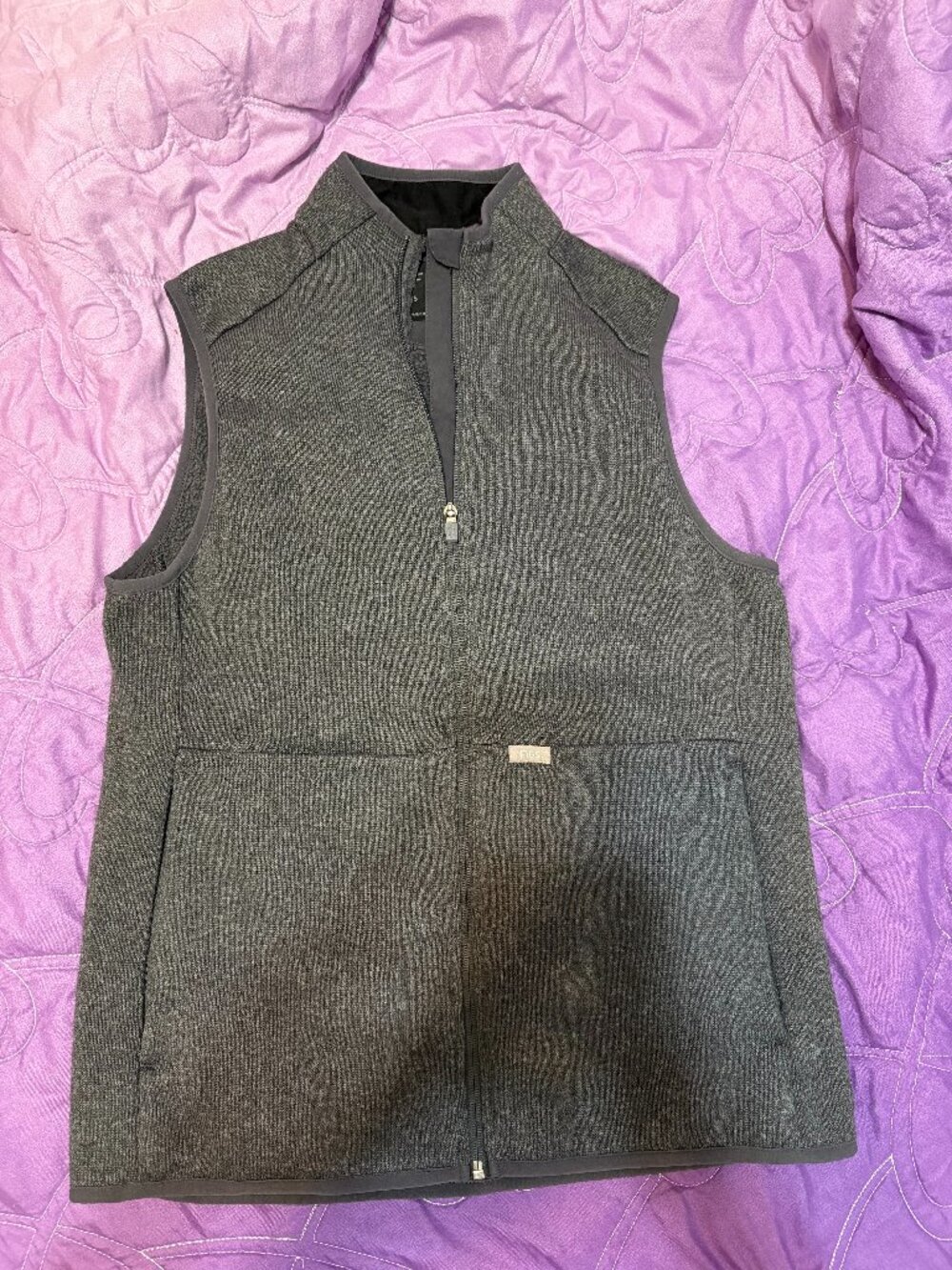 FIGS On-Shift Fleece Vest in charcoal gray, women’s size Large.